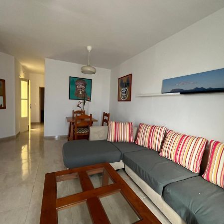 Playa Chica Apt With Terrace 100 M From The Sea Пуерто-дель-Кармен Екстер'єр фото
