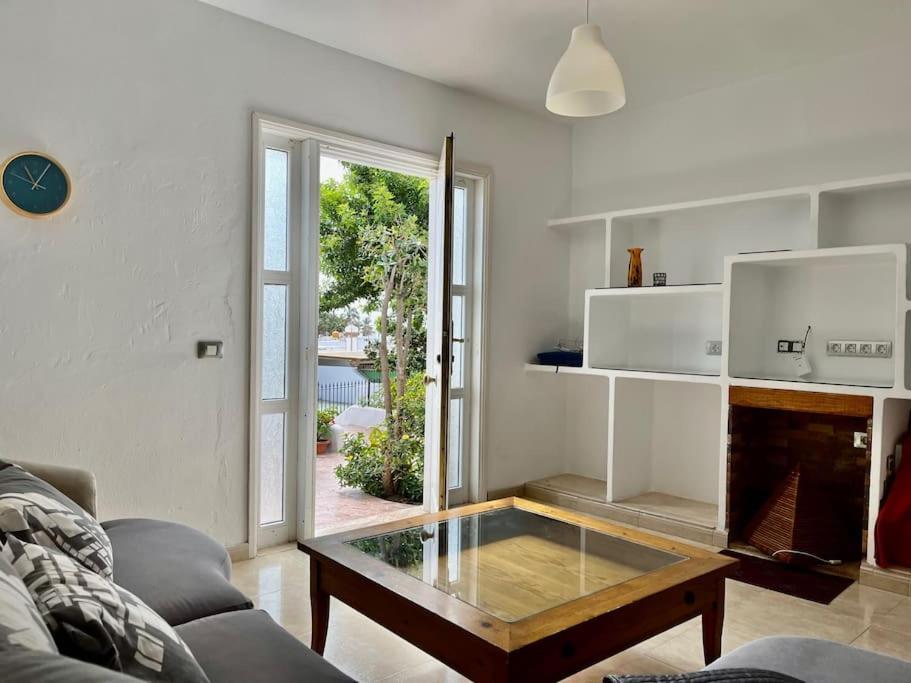 Playa Chica Apt With Terrace 100 M From The Sea Пуерто-дель-Кармен Екстер'єр фото