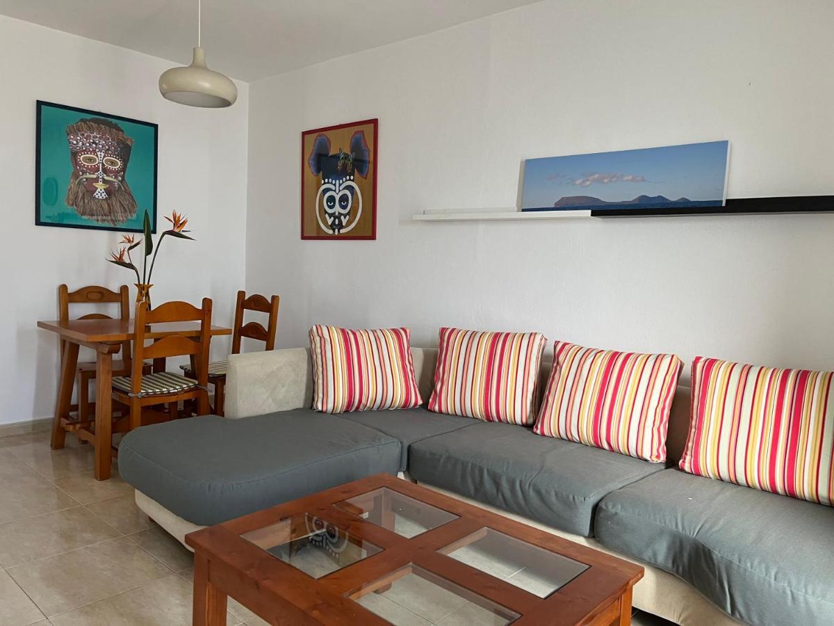 Playa Chica Apt With Terrace 100 M From The Sea Пуерто-дель-Кармен Екстер'єр фото